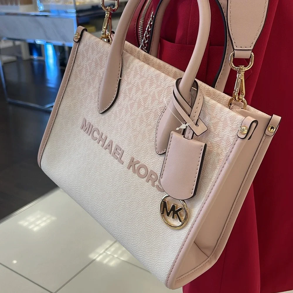 MICHAEL KORS Mirella Sm Ombré Signature Logo Crossbody SM SHOPPER TZ XBODY
Powde - Picture 2 of 16
